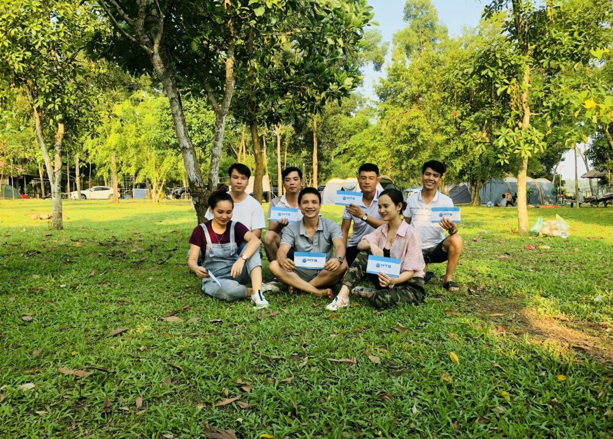 Trải nghiệm camping cực chill tại Đồng Mô của HTS Việt Nam