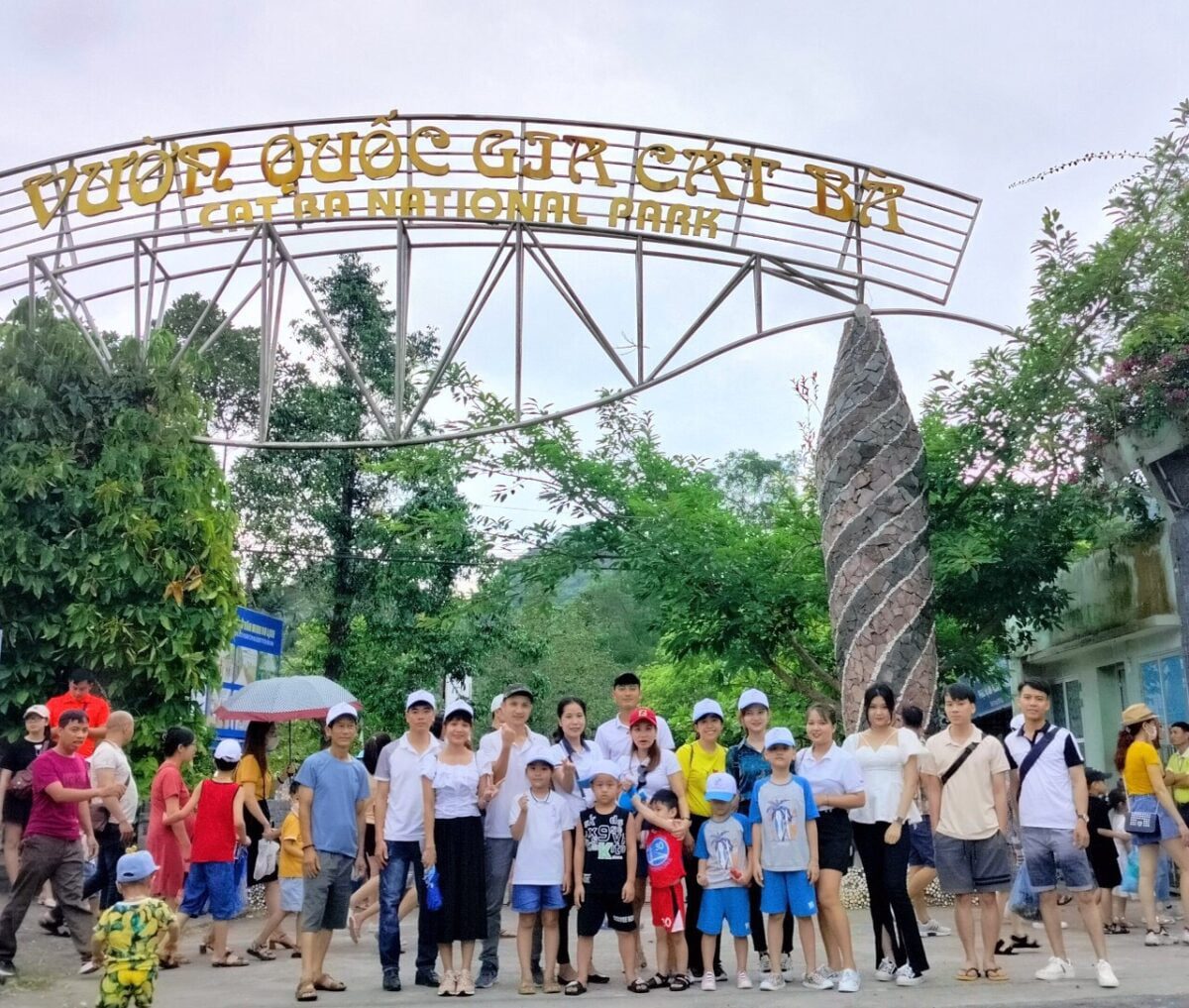 Hãng Sơn và Hoá chất HTS Việt Nam - Du Lịch Cát Bà Tháng 7/2022