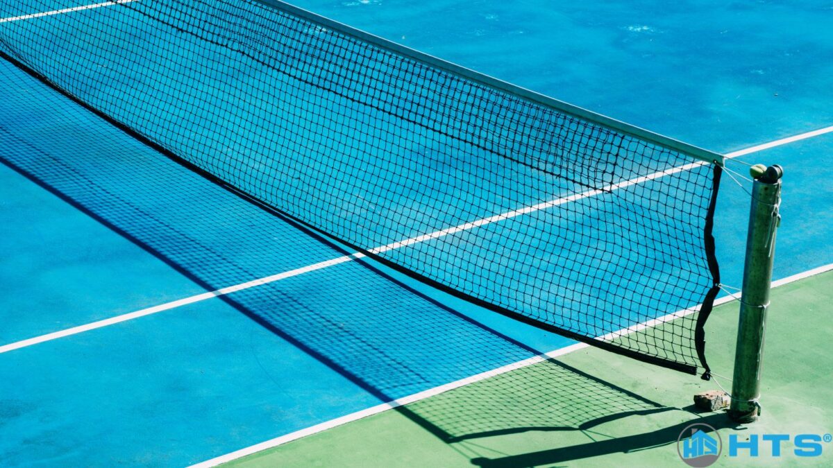 Tổng hợp các loại sơn sân cầu lông phổ biến, bền màu, đáp ứng tiêu chuẩn thi đấu.