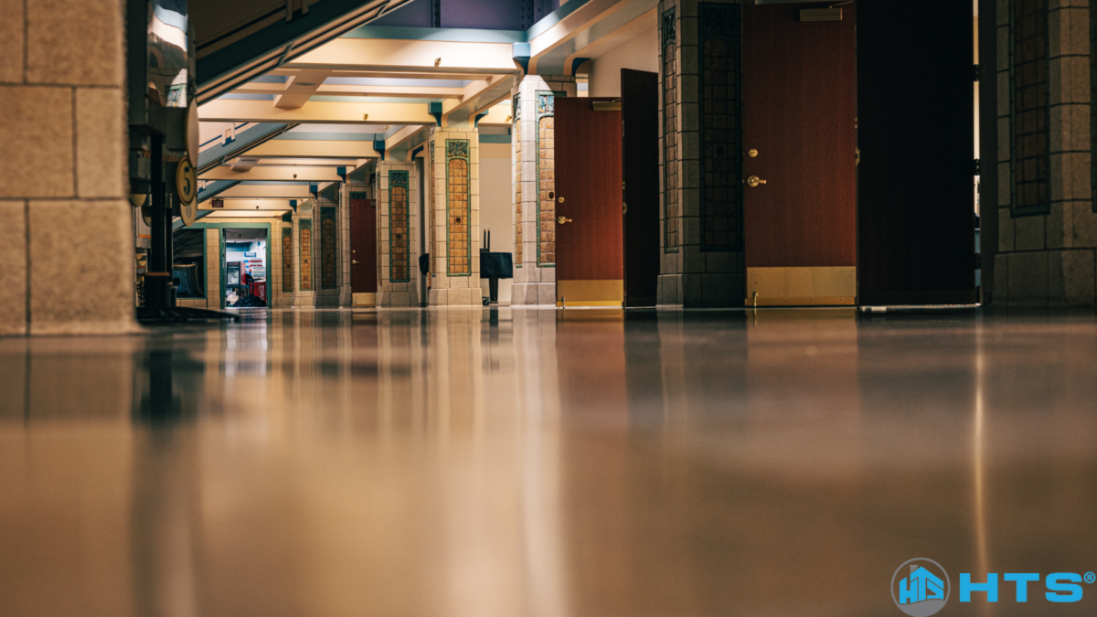 Các loại sơn sàn epoxy: hệ lăn, hệ tự san phẳng, sơn epoxy chống trượt, sơn epoxy gốc nước và gốc dầu