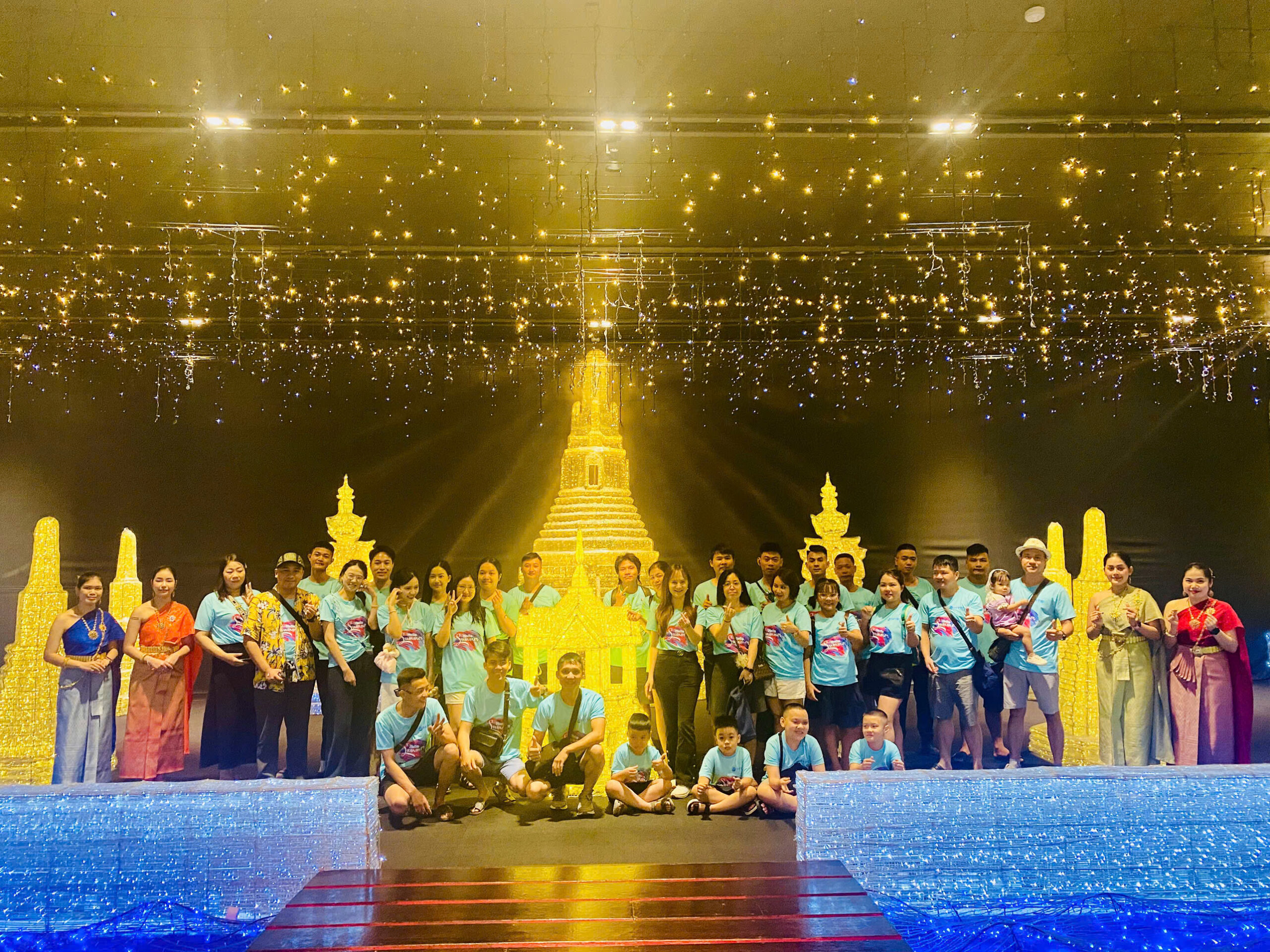 HTS Việt Nam “đổ bộ” Lighting Art Museum & Balloon Garden – ai cũng lấp lánh như đèn led, pose dáng hết cỡ và cười xỉu vì hậu trường bá đạo trong chuyến đi Thái Lan 5N4Đ!