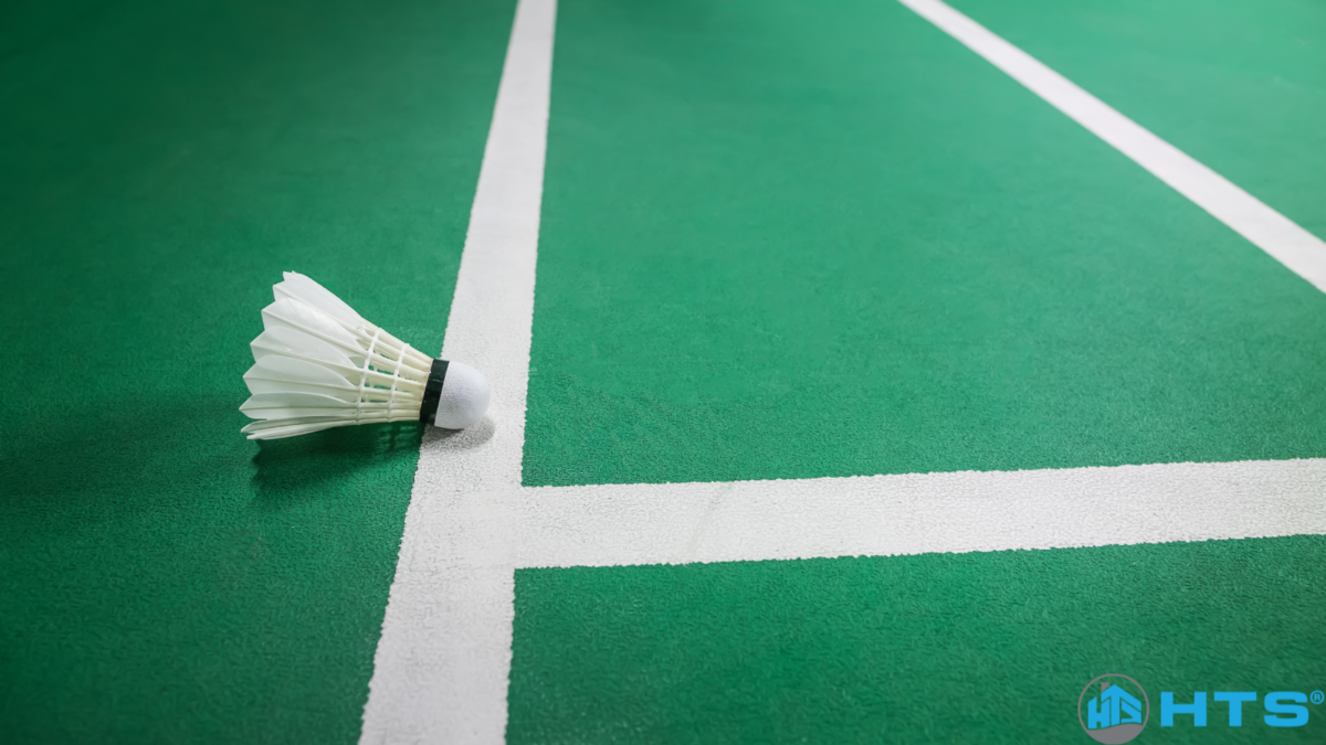 Không gian rộng rãi, vị trí trung tâm và tiện nghi hiện đại là những lý do khiến sân cầu lông Phú Nhuận trở thành điểm đến lý tưởng cho nhóm bạn dịp cuối tuần