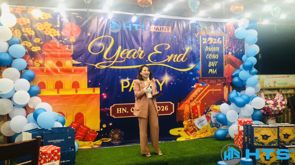 Chị Lê Thuý Vy – Tổng Giám Đốc HTS phát biểu trong buổi lễ