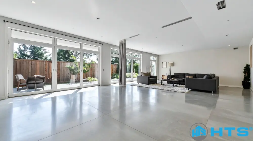 So sánh kỹ thuật sàn epoxy và bê tông mài