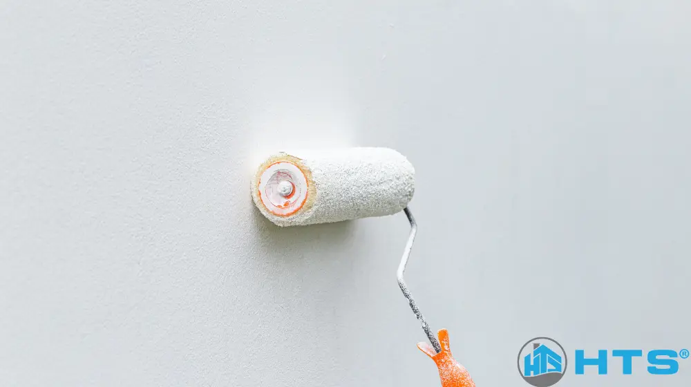 Mẹo lăn sơn tường mịn đẹp, không bị vệt giúp bề mặt sơn đều màu và chuyên nghiệp hơn