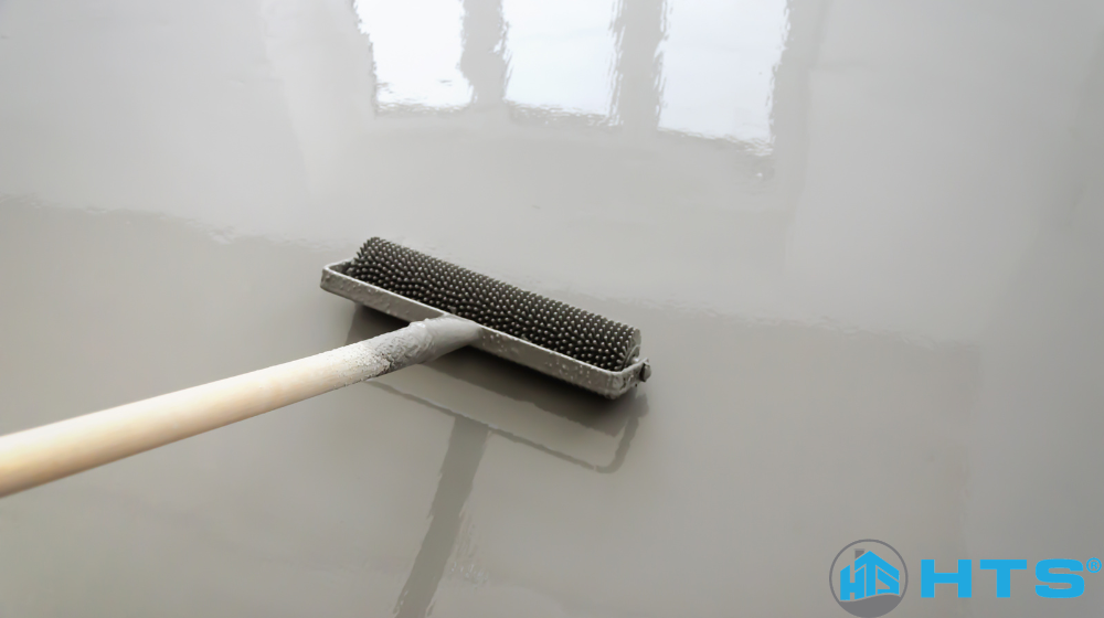 Sơn epoxy tự san phẳng là gì và ưu điểm nổi bật của lớp phủ sàn epoxy mịn, bền, chống bụi