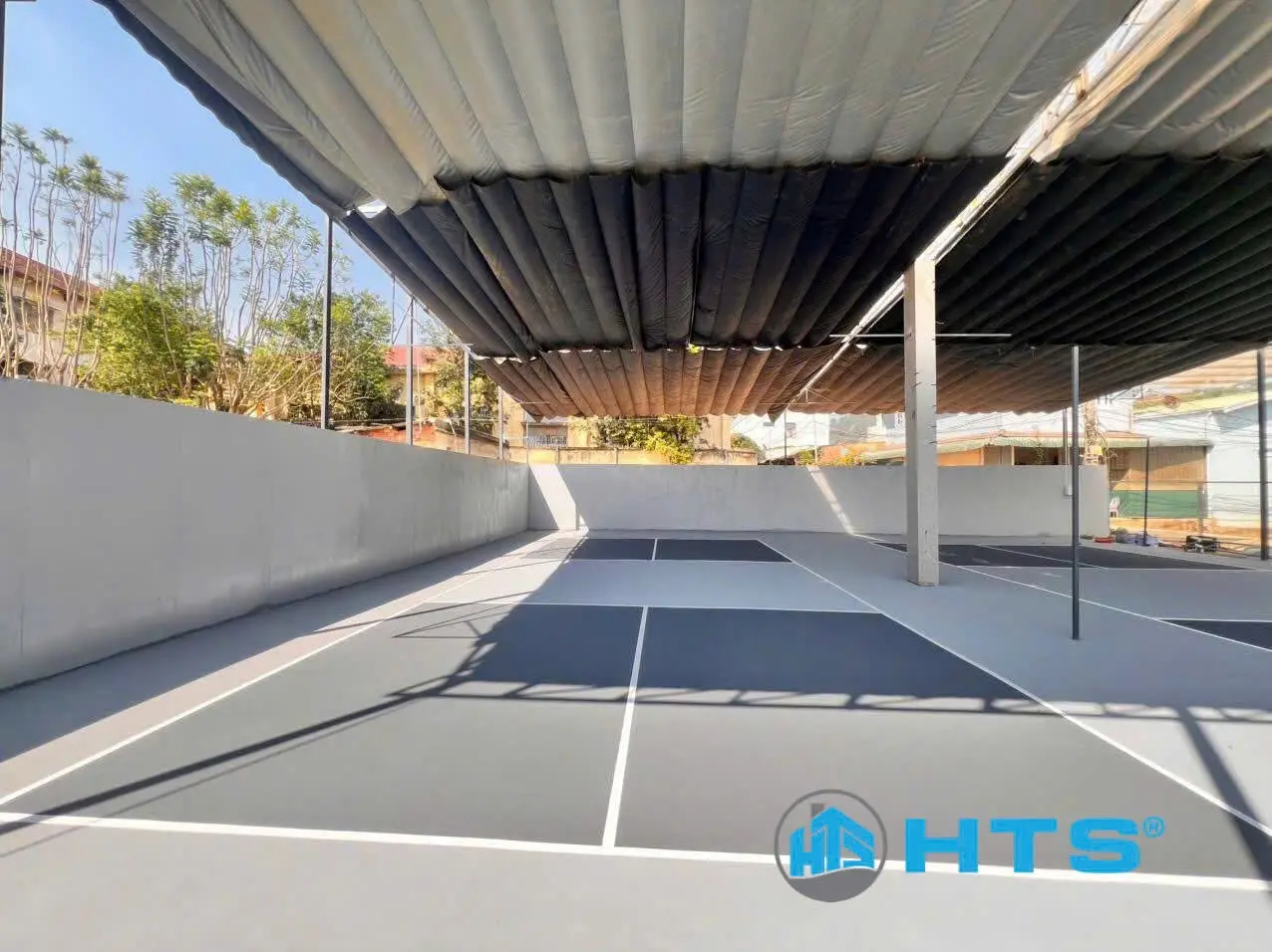 Nét Đẹp Tối Giản Của Cụm Sân Pickleball Ghi Xám Tại Lạc Dương – Đà Lạt
